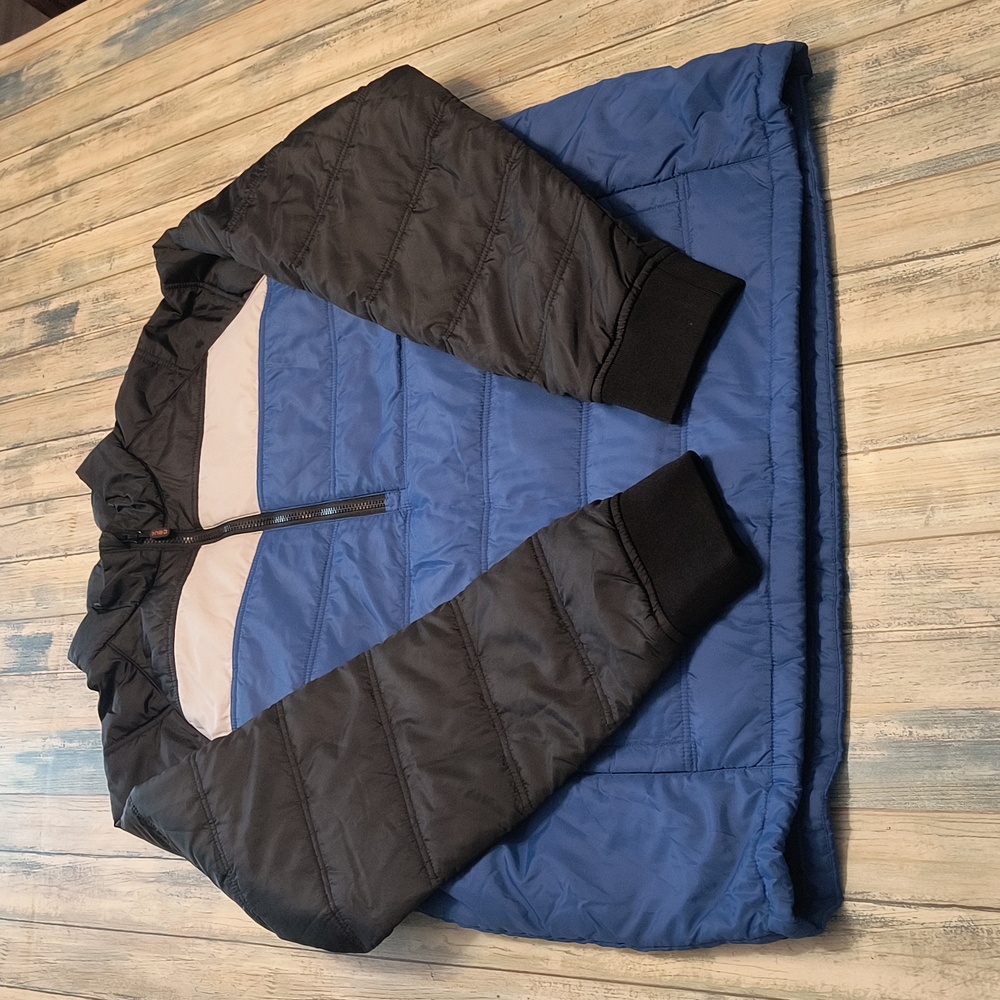 CBUK Men’s Thaw Insulated Pullover Size XL Tour Blue Black White Packable